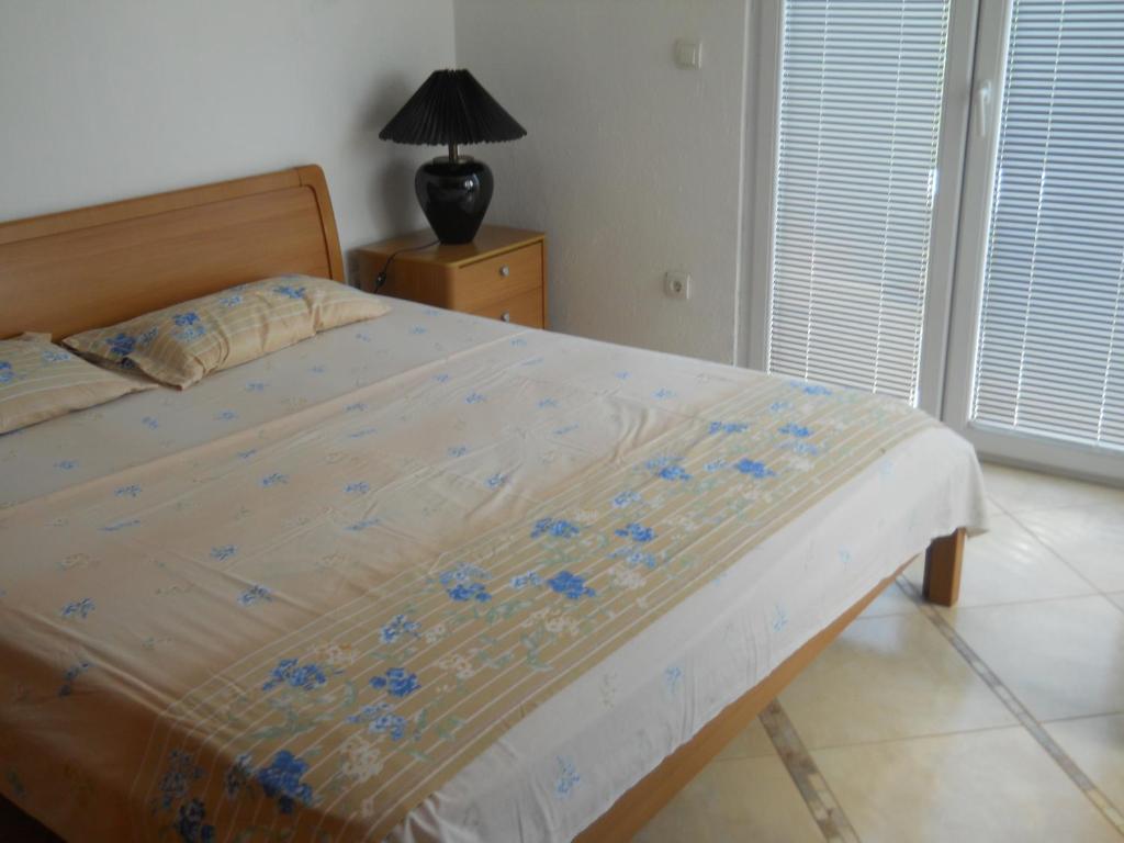 Apartments Ognjenovic Рисан Стая снимка