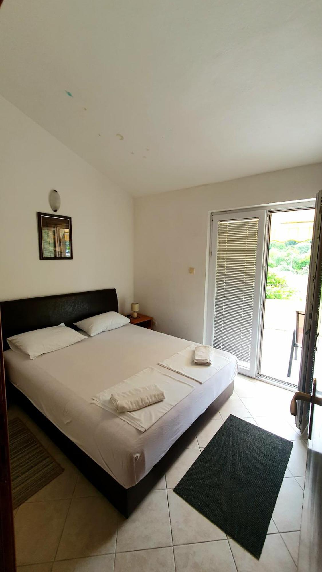 Apartments Ognjenovic Рисан Екстериор снимка